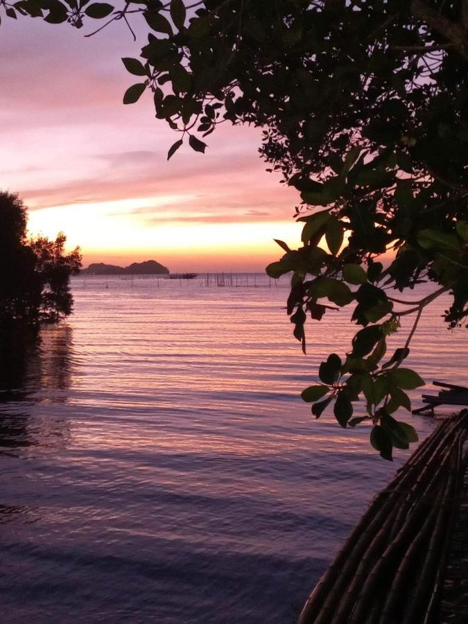 Cabrera Guest House Exgreen Bamboo Guimaras Nueva Valencia Dış mekan fotoğraf